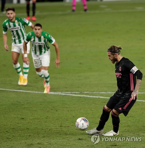 '라모스 PK 결승골' 레알 마드리드, 베티스에 3-2 진땀승
