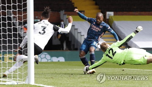 라카제트 'EPL 개막 축포'…아스널, 승격팀 풀럼 3-0 완파
