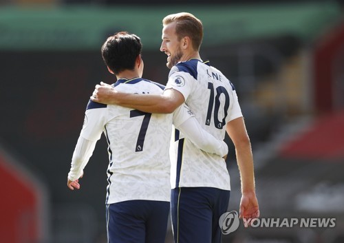 손흥민 4골+케인 4도움…찰떡궁합으로 EPL '새 역사'