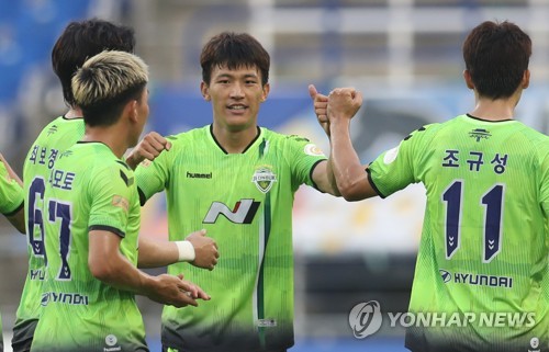 울산 굳히기냐, 전북 추격이냐…K리그1 우승 기로서 대격돌