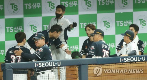 키움, 두산과 5시간 24분 혈투 끝 무승부…1위 NC와 승차 없애