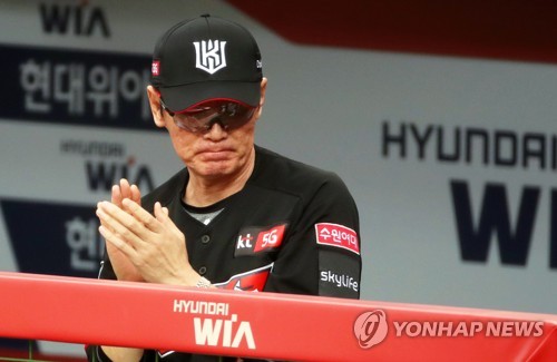 이강철 kt 감독 1위와 가까워질수록 마음 편해져