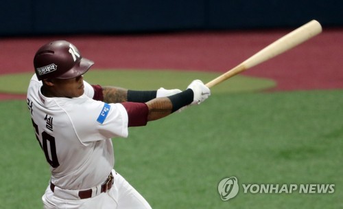 키움, 러셀 부진에 '냉가슴'…9월 타율 0.196에 실책까지