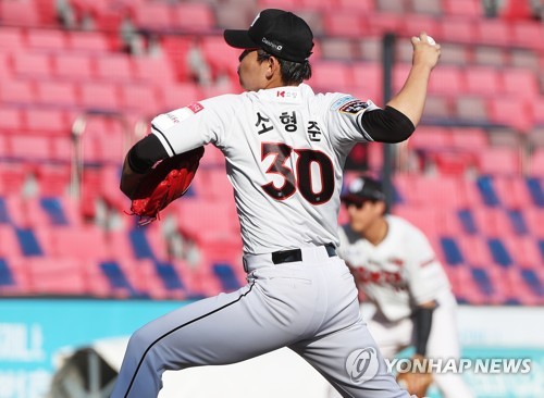 '8월 MVP' 소형준 배운다고 생각하고 던지니 이런 행운이