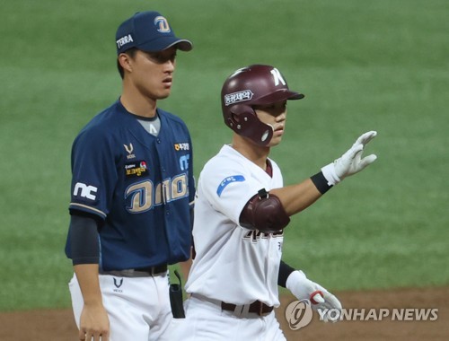 변상권 결승타·조영건 역투…2위 키움, 1위 NC 꺾고 60승 선착