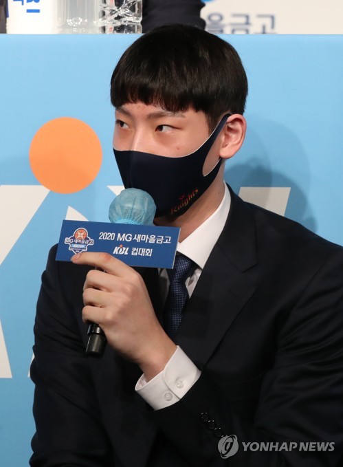 프로농구 SK 문경은 감독, 20세 김형빈 향해 길게 보겠다