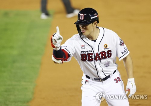 8회말에 나온 유일한 안타가 결승타…두산, 삼성에 1-0 승리(종합)