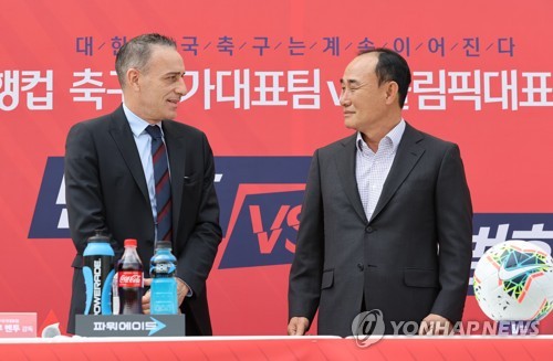 벤투-김학범 '선수 차출 신경전'…김판곤 조율 어려웠어요