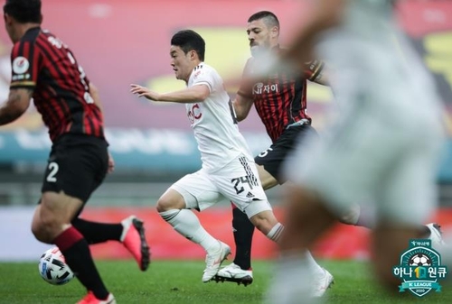 '박종우 결승골' 부산, 서울 2-1 잡고 탈꼴찌…인천 다시 최하위(종합)