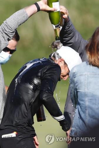 '30세 LPGA 데뷔-33세 첫 우승' 리드 나는 역경과 싸운 투사