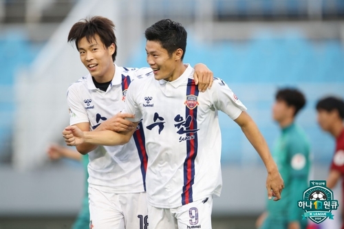 1부리그 가야 돼!…갈 길 바쁜 수원FC-대전의 맞대결