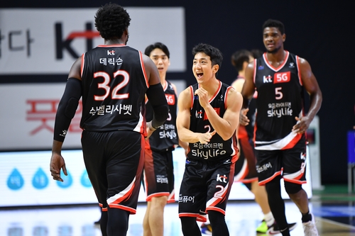 [고침] 스포츠(프로농구서 6년 만에 '3차 연장 혈투'…)