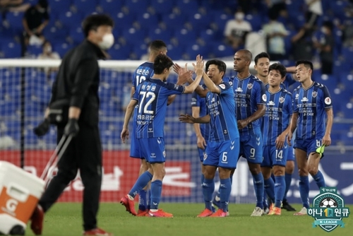 '발목, 또 잡아드릴게요'…포항, 갈길 바쁜 울산과 시즌 최종전