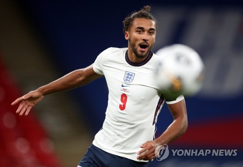 '칼버트-르윈 대표팀 데뷔골' 잉글랜드, 웨일스에 3-0 완승