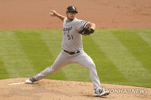 MLB 한국계 신인 투수 더닝, 정말 짧았던 첫 가을야구