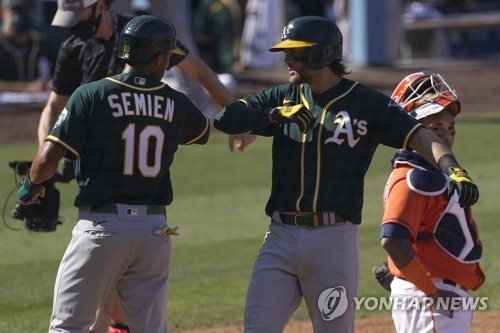 MLB 오클랜드, KBO리그 출신 레일리에 패전 안기고 기사회생