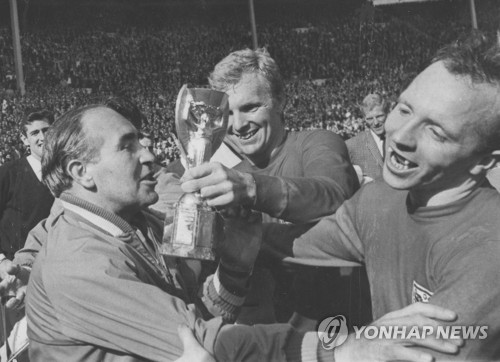 1966년 잉글랜드 월드컵 우승멤버 스틸스, 지병으로 사망