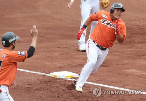 '꼴찌 확정' 한화, 물갈이 시작…송창현·김문호·양성우 '방출'