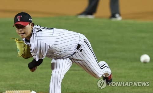 '약관' 이민호·김윤식·남호, 선발 출격…LG 감독 후회 없이