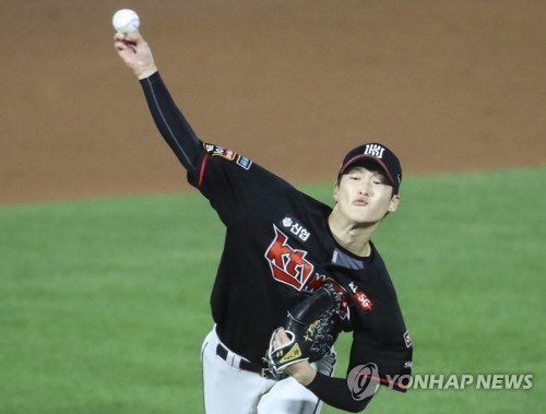 '막내' kt 창단 최다 72승 신기록…롯데에 6-5 진땀승