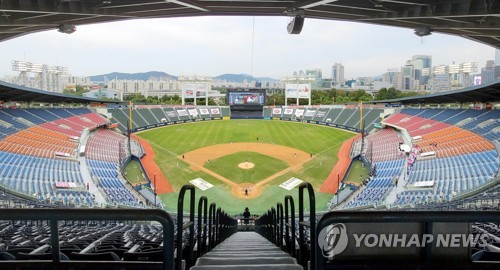 [프로야구전망대] KIA·롯데 운명의 일주일…관중 앞에서 불씨 살릴까