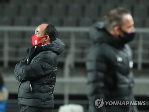 김학범 감독의 쓴소리 대표 선수라면 자기 관리 철저해야