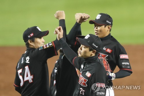 kt, 1승 더하면 PO 직행…2위 놓친 두산도 3위 희망(종합)