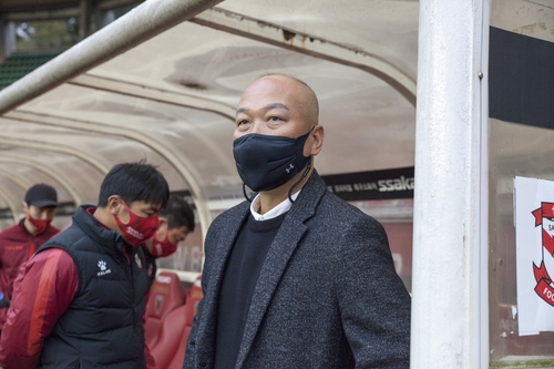 '상주와 해피엔딩' 김태완 감독 김천에서 '행복 축구' 2편을