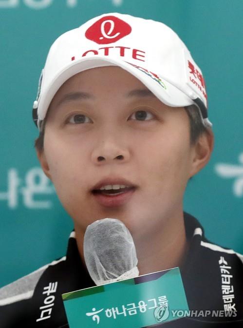 김효주 상금왕 욕심…LPGA 복귀는 50대 50