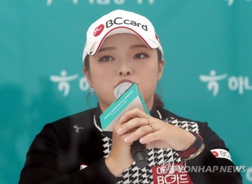 김효주 상금왕 욕심…LPGA 복귀는 50대 50