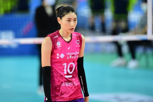 논란에 입 연 김연경 신경 안 쓰인다면 거짓말…힘들다