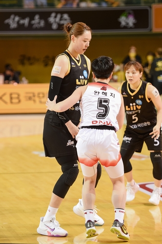박지수 농구는 분위기 싸움…세리머니 더 크게 했어요