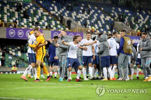 스코틀랜드, 승부차기서 세르비아 제압…25년 만에 유로 본선행