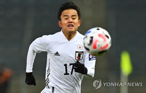비야레알 감독, '일본 축구천재' 구보 극찬…다비드 실바 수준