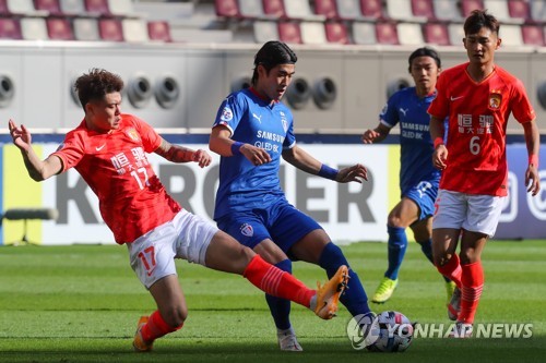 '트레블 도전' 전북, 상하이 상강에 1-2 패…ACL 3경기 무승(종합)
