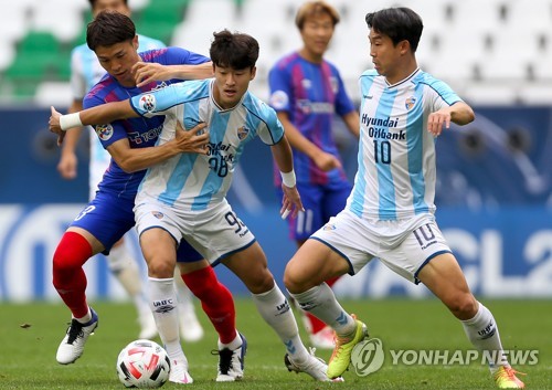 '윤빛가람 멀티골' 울산, 도쿄에 역전승…조 1위로 ACL 16강행