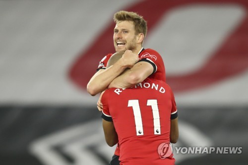 사우샘프턴, 뉴캐슬 꺾고 리그 선두 도약…EPL 출범 후 처음