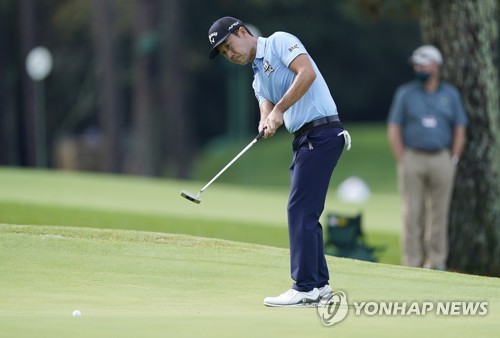 케빈 나, 그린 적중률 100%인데…'퍼트 39개'로 오버파