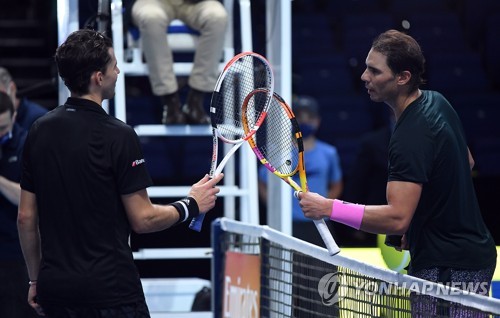 팀, 나달 잡고 '왕중왕전' ATP 파이널스 준결승 선착