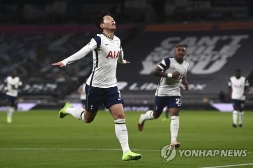 손흥민, 홈 팬 앞에서 뛴다…토트넘 관중 2천명 입장 허용