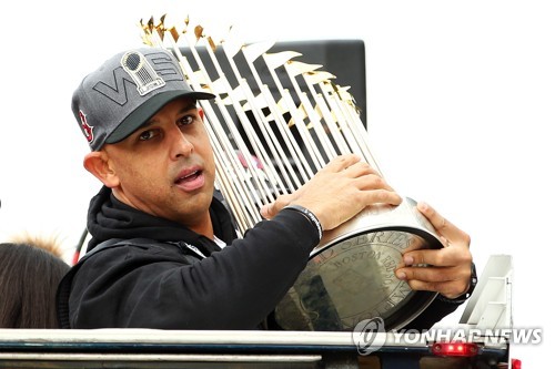 MLB 보스턴, 코라 감독과 재결합하나…최종 후보에 포함