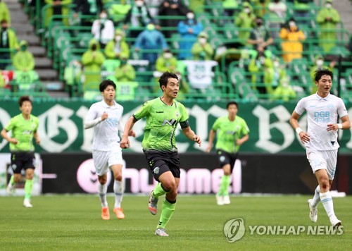 [프로축구결산] ③ '아듀! 라이언킹'…이동국 대기록 남기고 K리그와 작별