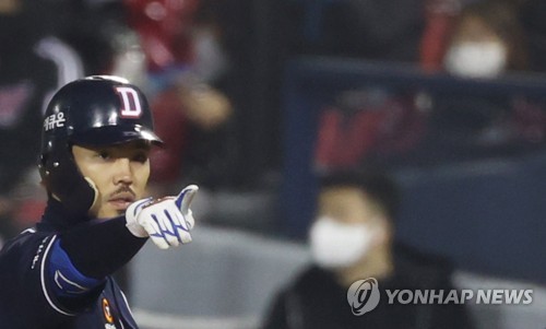 '오재원 MVP' 두산, LG 꺾고 준PO 통과…9일부터 kt와 PO(종합)