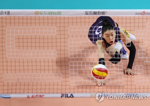 이적생 맹활약 한국전력 '첫 승'…흥국생명은 파죽의 7연승(종합)