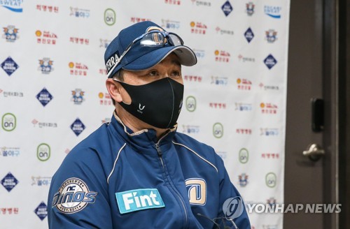 이동욱 감독의 믿음…양의지 실수에 아무 말도 하지 않았다
