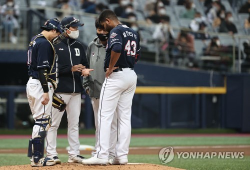 실책에도 잘 버틴 NC 루친스키, KS서 '20승 한' 풀다