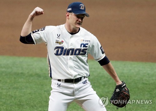알테어 3점포 쾅…NC 완벽 계투로 한국시리즈 기선 제압