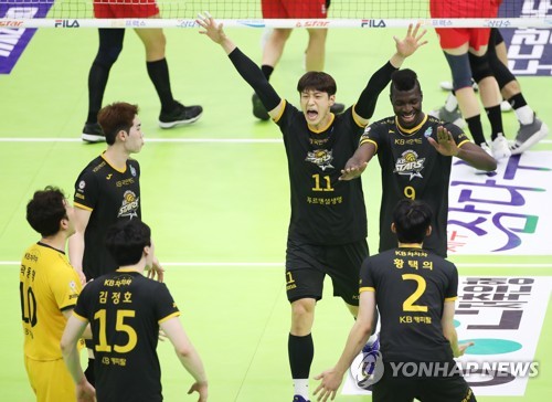 '달라진' 한국전력, KB손보에 3-2 역전승…7연패 뒤 2연승
