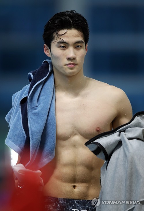'18세 펠프스'보다 빠른 '17세 황선우'…설레는 한국수영