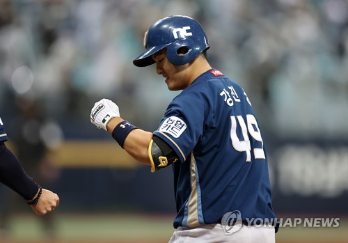 '효도하는' 강진성 심판 아버지, 제 덕에 편하게 KS 보십니다